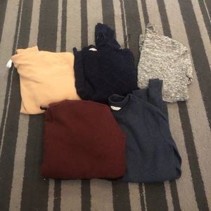 5 sweaters/sweatshirts (sizes: XS and S women)